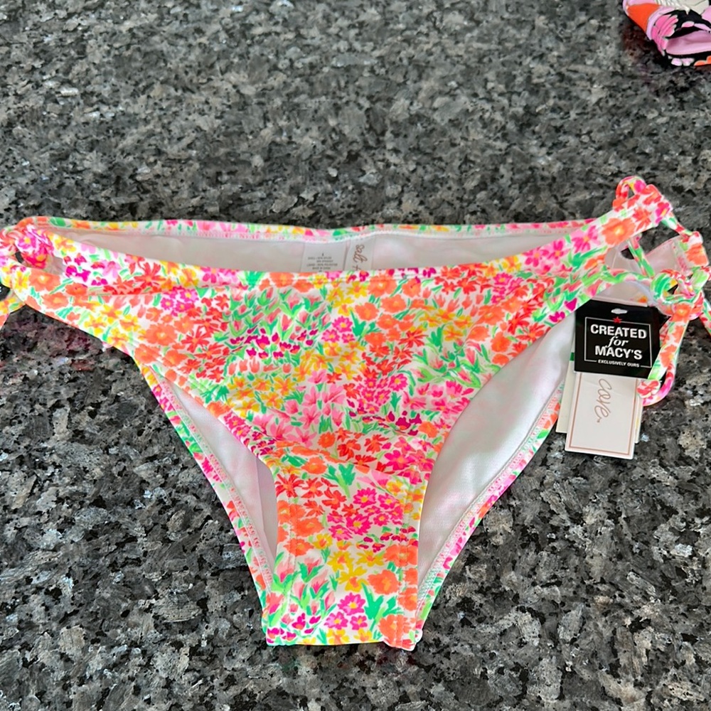 Floral Bikini Bottom size large